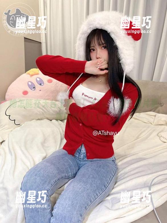 她怎能在天台上稳赢！AT鲨，这些图片更新问你贼不贼？