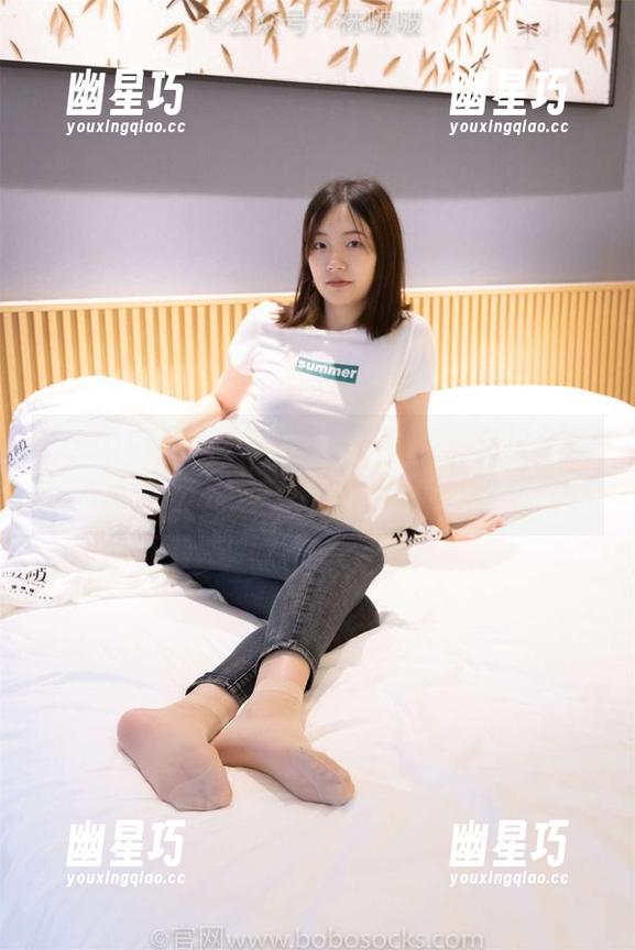 BoBoSocks袜啵啵-小甜豆 BoBoSocks袜啵啵 - 不只是白色堆堆丝袜,小甜豆的无规格网盘合集,等你去翻
