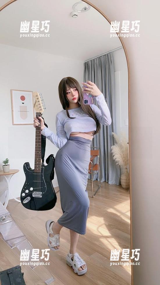 在线欣赏Byoru的美图——Babyoil洛丽塔，别说我没提醒你，这有点上头！