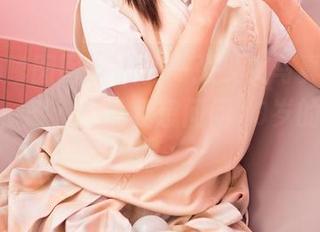 Feilin嗲囡囡 - 捡到一张少女写真，来自冯木木，哦，话说我想问问10岁的时候在哪？