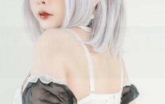 看过Sayo Momo的美腿,你的自拍腰部再也看不下去!