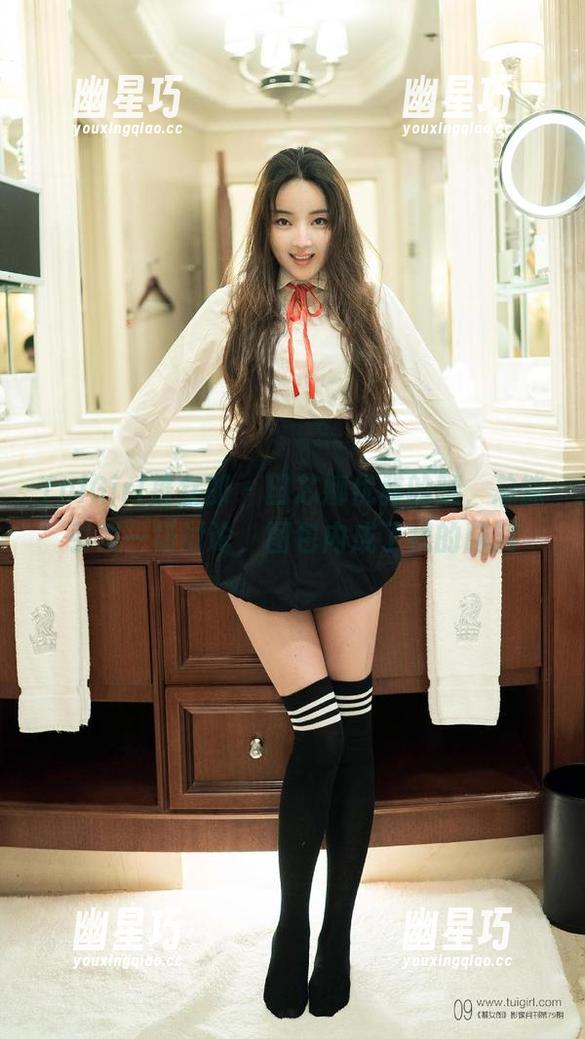 TuiGirl推女郎 - 田芯娜优雅的腿，总能引发一场讨论，图包内成了我的脑洞