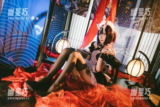 Vams子：定制西装写真挑战你的想象，每一针每一线都在吃藕！