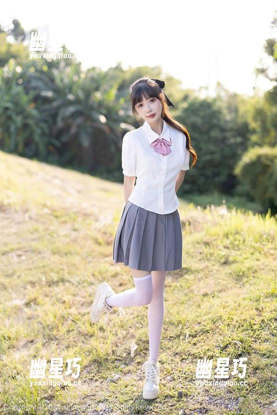 Xiuren秀人网-ALICE梁紫轩 Xiuren秀人网 - ALICE梁紫轩的蕾丝合集,光影与纹路间的小游戏,不自觉地就停下来了。