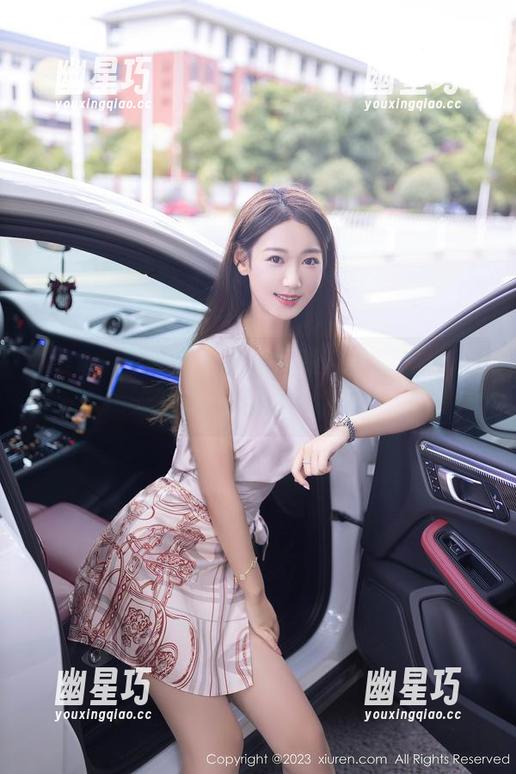 Xiuren秀人网 - 新品图册：孟狐狸FoxYini和她的丝袜，这画面太美我不敢看！