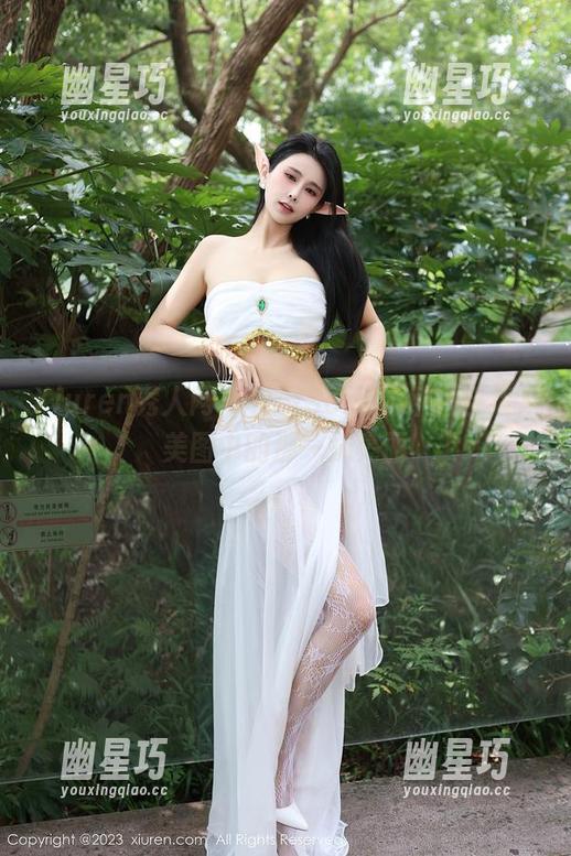 Xiuren秀人网 - 白微Sera的红裙合集，美图中的那一抹亮丽