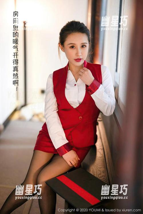 YouMi尤蜜荟 - 看原图：宋梓诺Bee短裙的裙摆在飘动间，难道就没点隐晦的暗示？