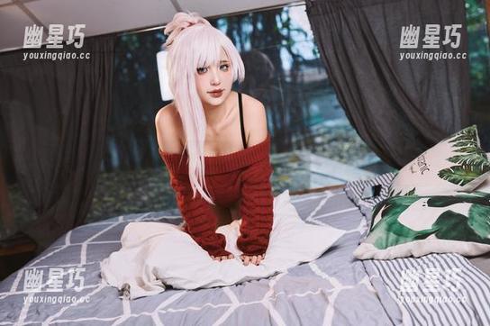 在线美图，puypuy穿着NeroFormalDress在我心中乱转