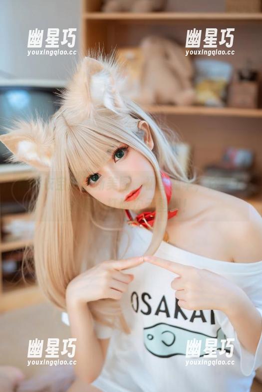 乖乖衣宝的最新美图，初音韶华，你要下载吗？打破次元壁吧！
