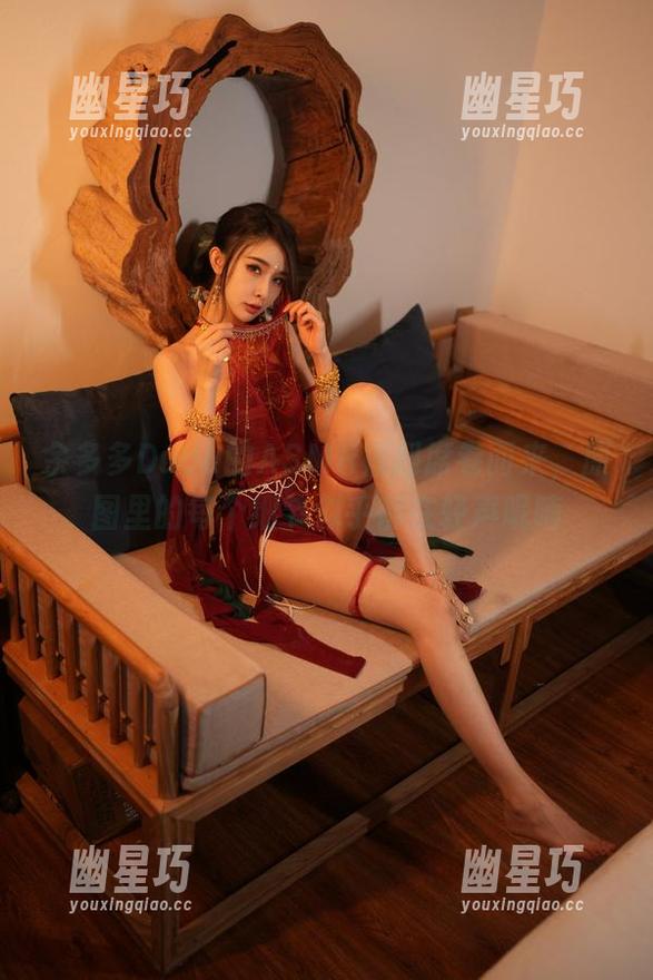 余多多Dudu的ASMR福利席卷而来，原图里的每个细节似乎都在轻声呢喃