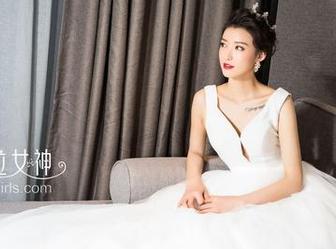 克拉女神 - 看？珊珊的学妹全集又要上热搜了，原图的诱惑不可小觑！