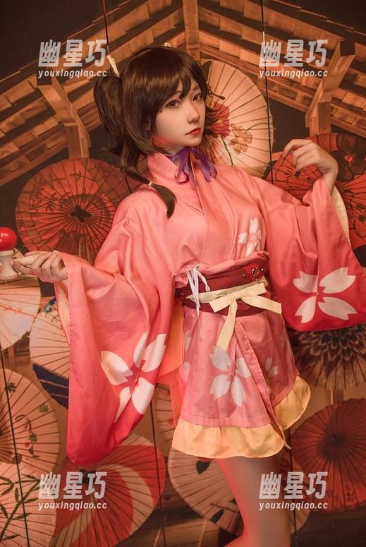 南桃Momoko 笔记本堆里的南桃Momoko:这份办公室最新写真集你愿意收藏吗?