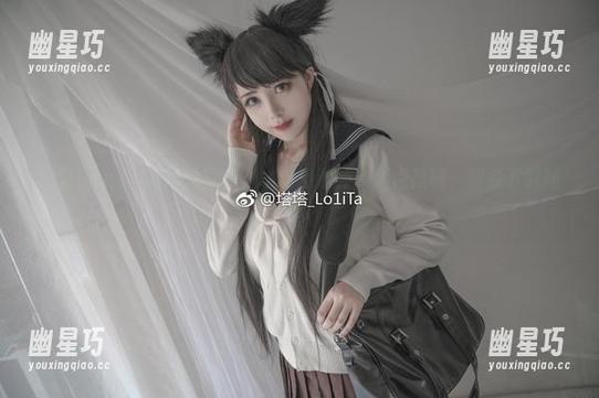 塔塔_Lo1iTa 塔塔_Lo1iTa泳池写真,水波潋滟外,加点盐味,你会下载吗?