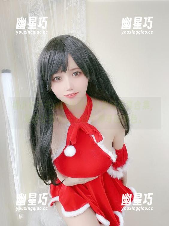 看小仓千代w的透明女仆粉色写真合集，竟然让我关注了这个神奇的角色。