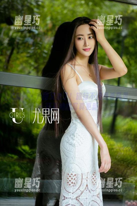 尤果网 - 琳丽又来了！旅行不仅是看风景，还有她的写真更新