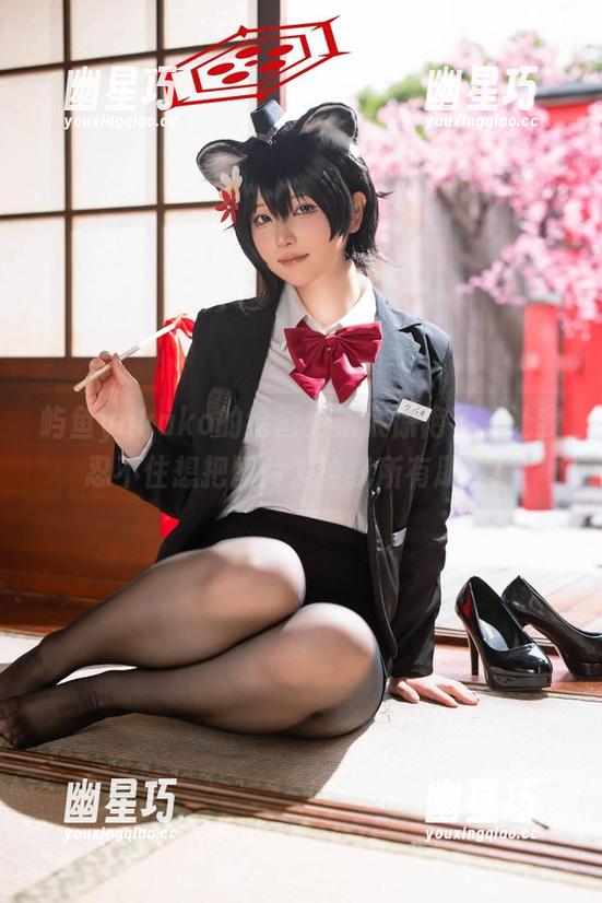 屿鱼yukako的绘画更新太惊艳了，让我忍不住想把图片发给我所有朋友！
