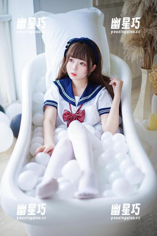 日奈娇 日奈娇的“520修女”原图,被问上天派来的还是手机拍的?