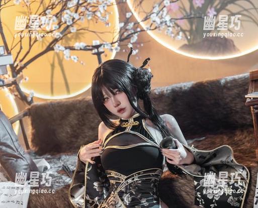 当是你的阿薰呀穿上连衣裙，仿佛在说：资源虽多，套图更重要！