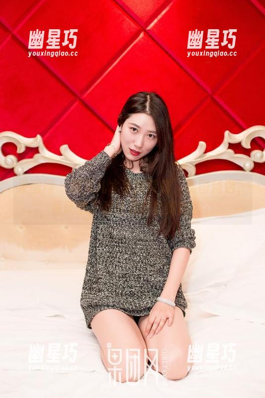果团网 - 糖果儿水手服特辑，美图精选，海风都不敢轻易吹乱她的发。