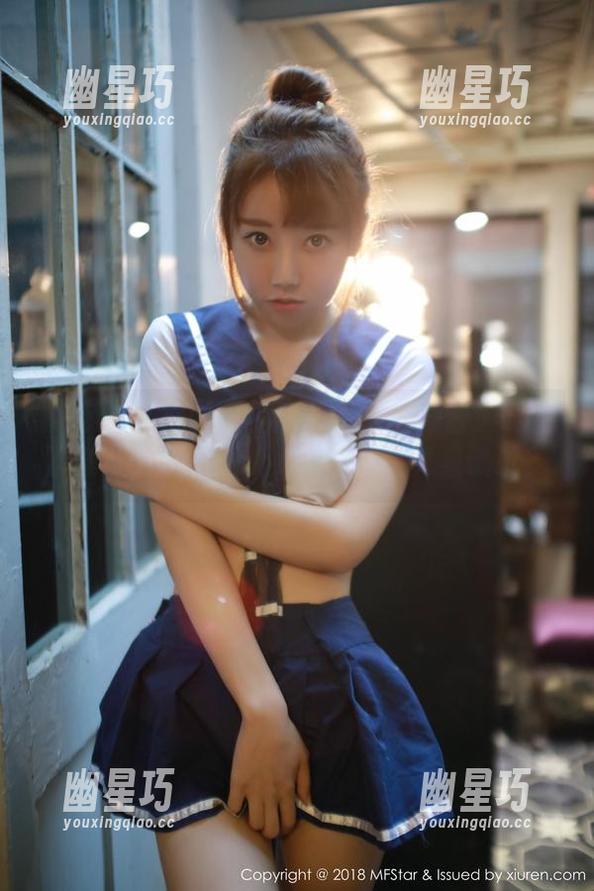 模范学院 - 想要让袜子变得不再普通吗？下载NaNa_baby的棉袜写真集试试？
