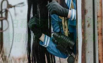 闺房JK，白莉爱吃巧克力的套图合集，隐约觉得她有很多话没说出来。