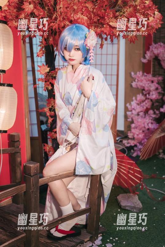 最新睡衣cos，神沢永莉为你打开新的被窝姿势！