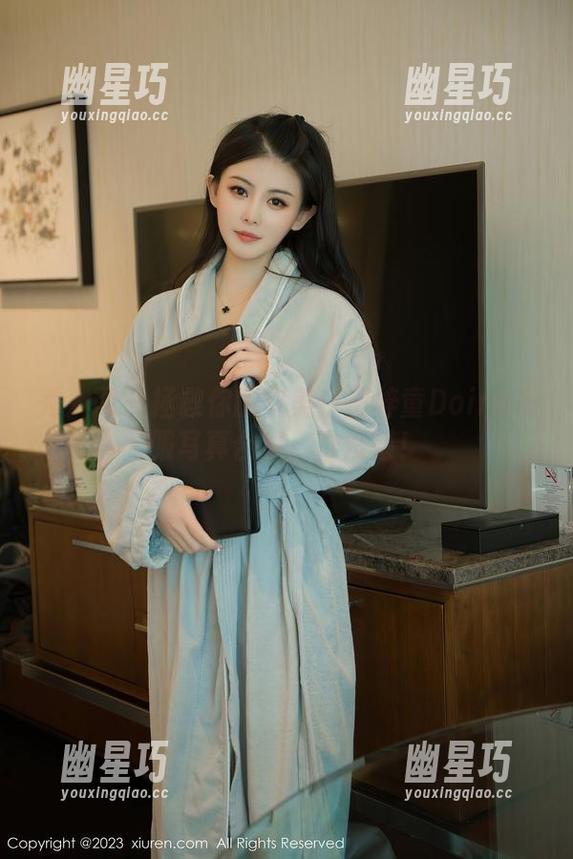 秀人网-王梓童Doirs 秀人网 - 拯救你的审美!王梓童Doirs礼服写真合集,准没错!
