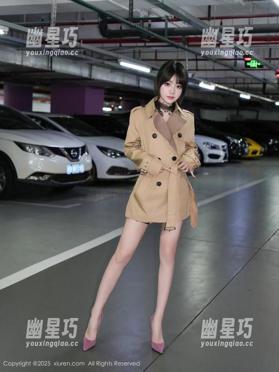 秀人网 - 瑶啊摇的瑶的婚纱：从图集中看见她的另一个自己