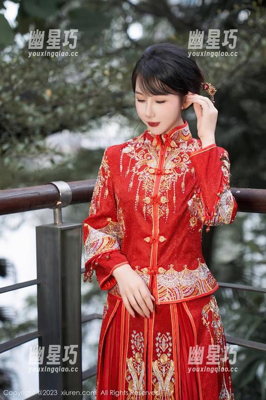 秀人网 - 艺轩的甜心作品，图片好像在跟我悄悄说话，又有一种难以捉摸的默契。
