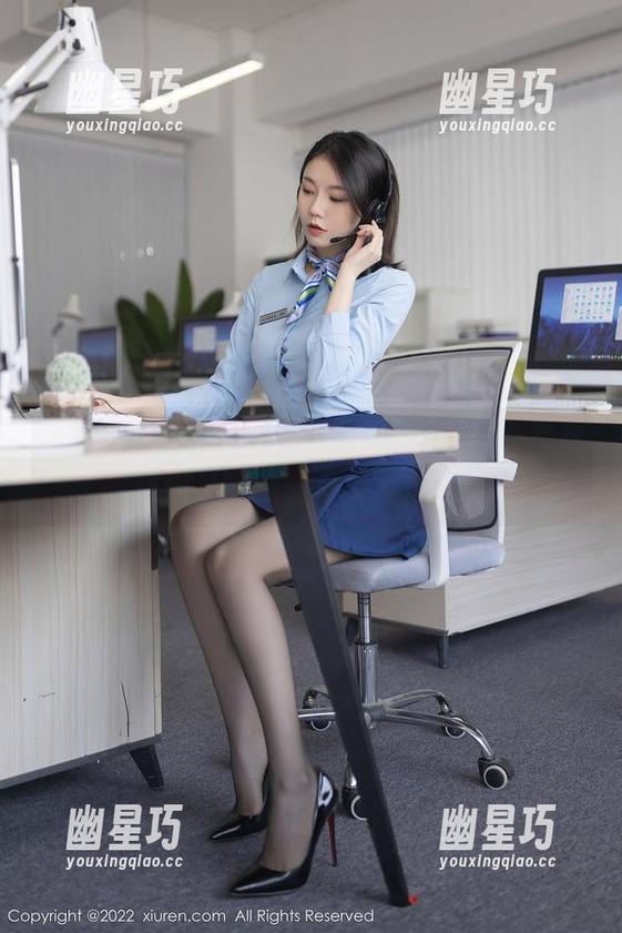 秀人网 - 一窥黄婧GIGI的修女写真，免费送你点暧昧和宽容的思考。