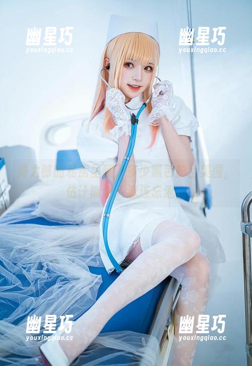 绮太郎 绮太郎的私房里藏了多少黑色护士美图,估计能让人流连忘返。
