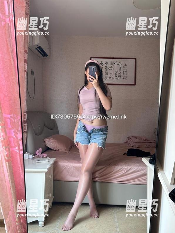 微密圈 - 最新，见识一下美邵女Baby的肉色丝袜，无需附加评价。