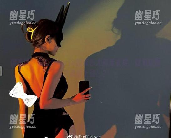 微密圈 - 脸红Dearie的黑色大洞连衣裙：馆藏版图库资源上线！？