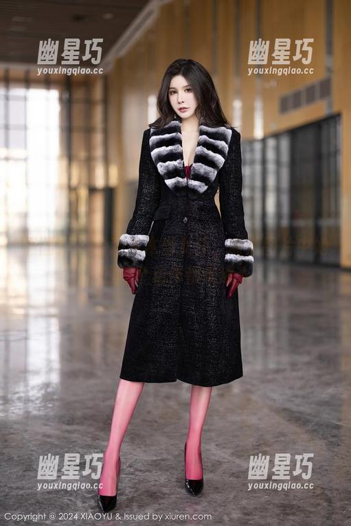 语画界-冯木木 语画界 - 看冯木木当女仆,高清图片中她的每个动作都很迷人