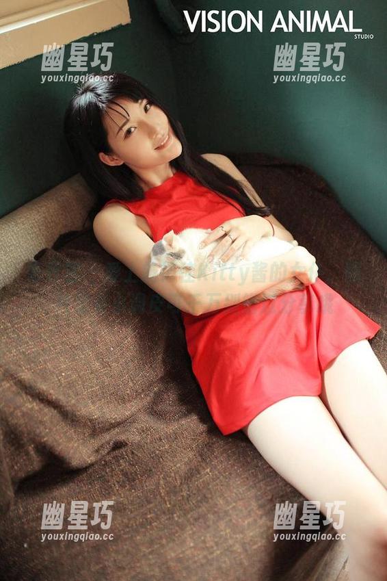 青豆客 - 爱上施忆佳Kitty酱的女仆，图片里有小调皮可千万别错过分享哦
